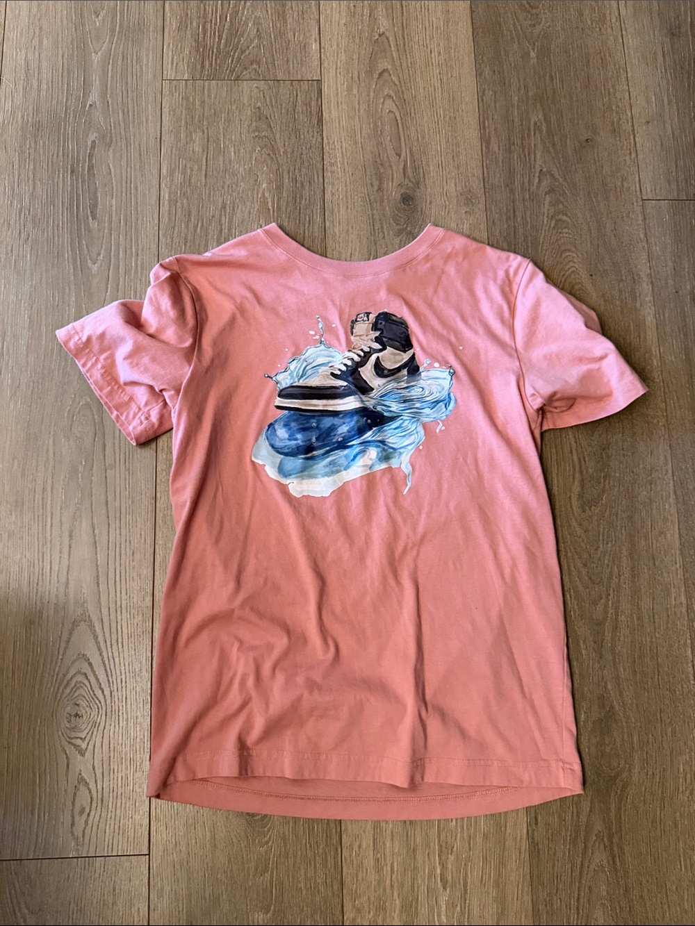 Pink Graphic Tee with Sneaker Water Splash Print Nike kids xl
